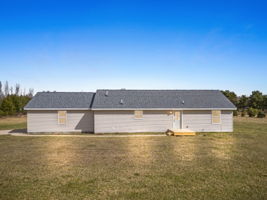  Photo 0