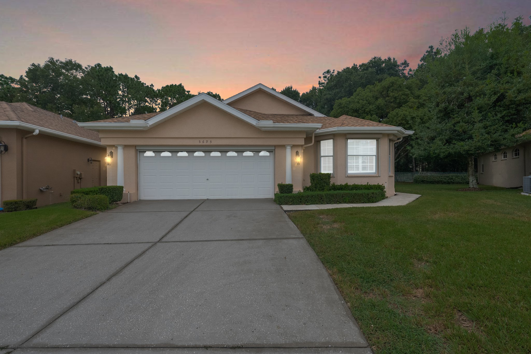 5695 Legend Hills Ln, Spring Hill, FL 34609 Pictures that Sell