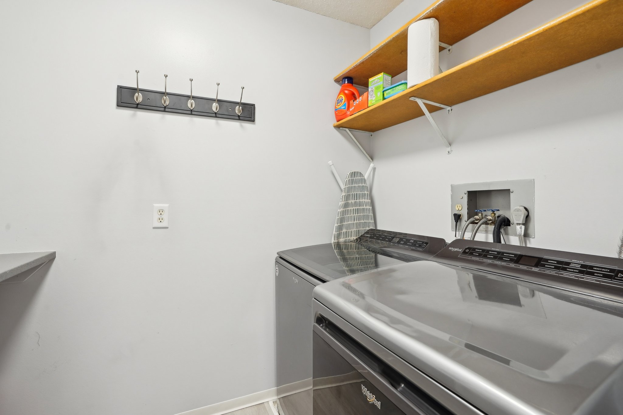 Green Cir Dr 216-3005-015.jpg