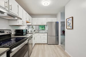 Green Cir Dr 216-3005-014.jpg