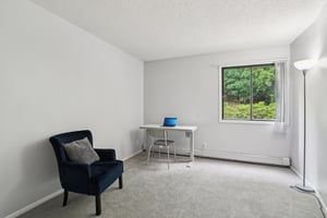 Green Cir Dr 216-3005-017.jpg