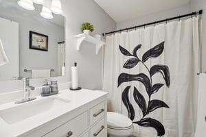 Green Cir Dr 216-3005-028.jpg