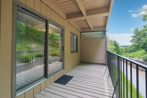 Green Cir Dr 216-3005-031.jpg