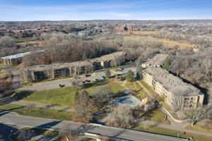 02_Exterior