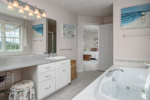 BedroomPrimaryBath-3