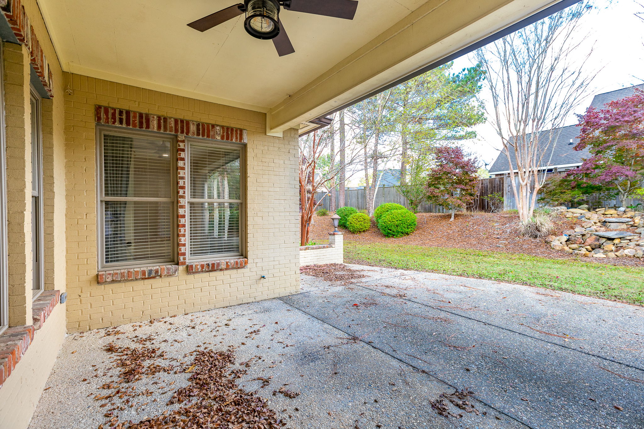3 Exterior (1 of 5)