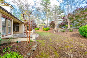 3 Exterior (2 of 5)