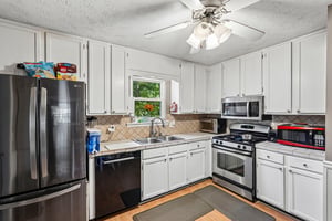 Brooks St-S1909-009.jpg