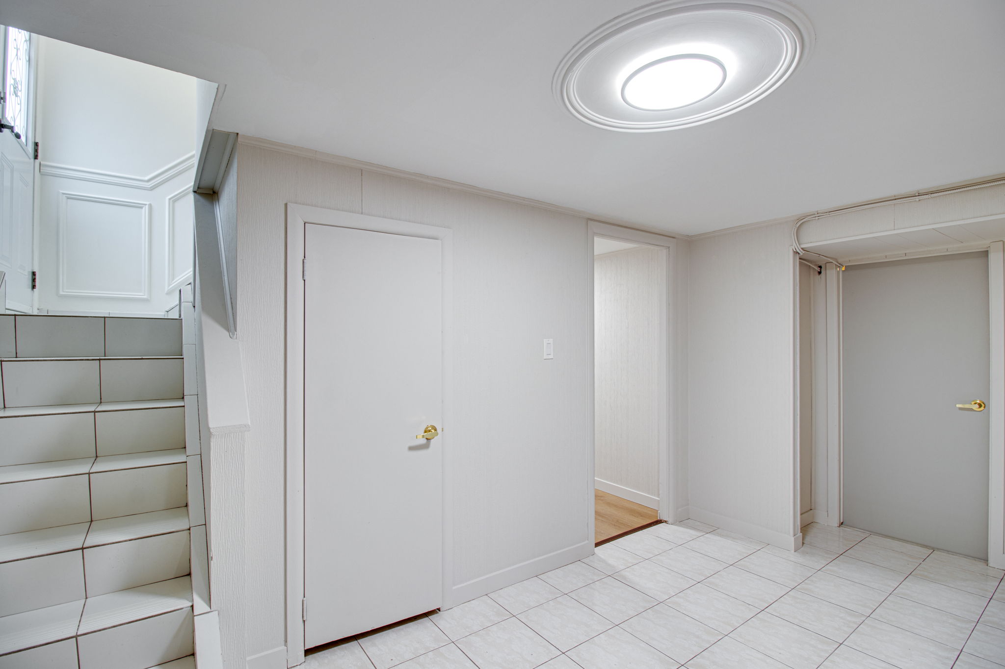 57 Exbury Rd Toronto, ON M3M 1P9