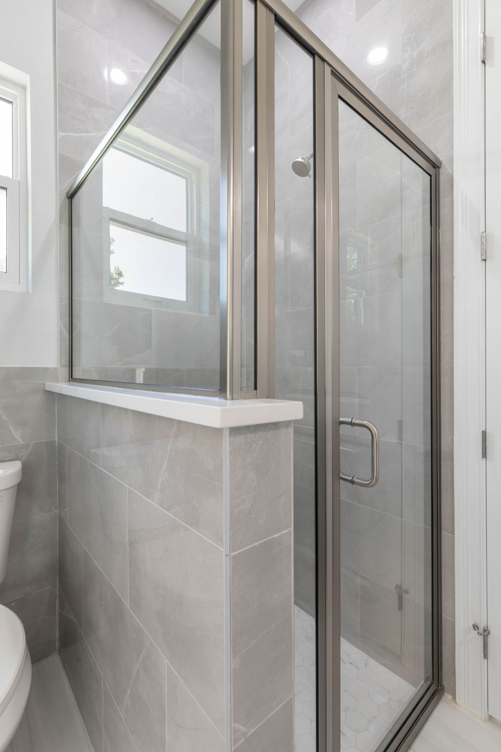 Guest Bath 3