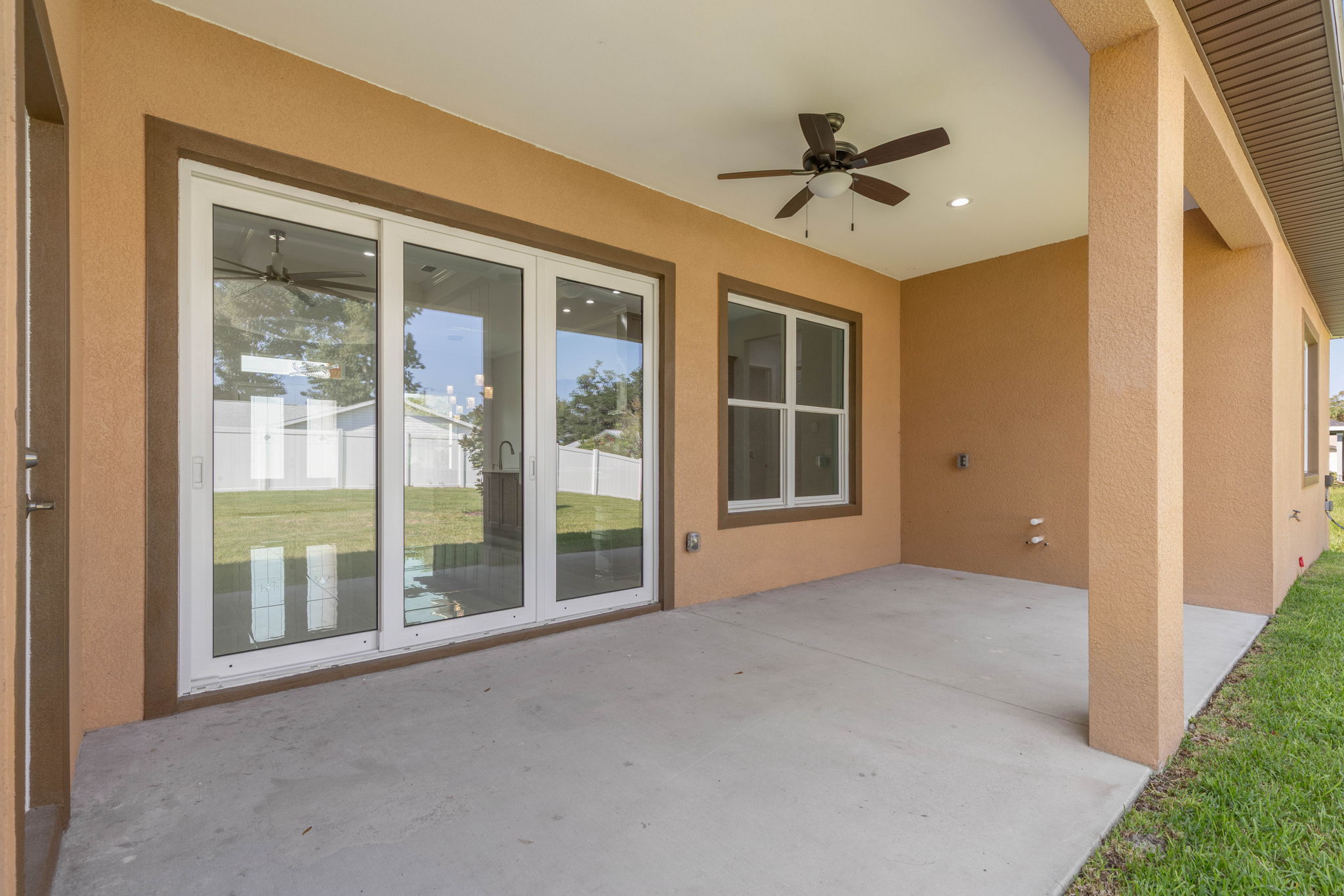 Large Lanai