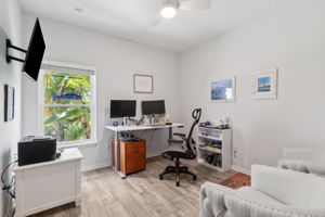 Bedroom/Office