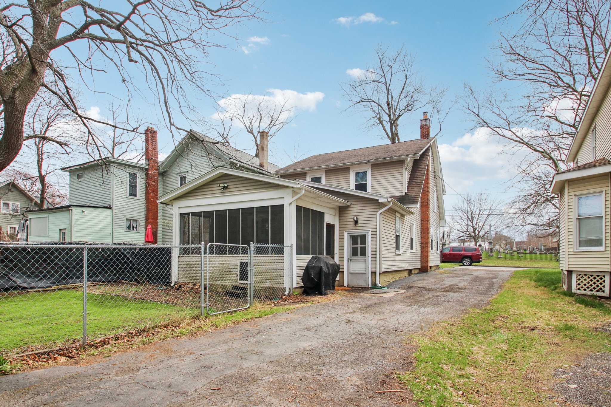 High St-S0704-043.jpg