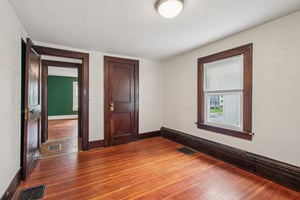 High St-S0704-022.jpg