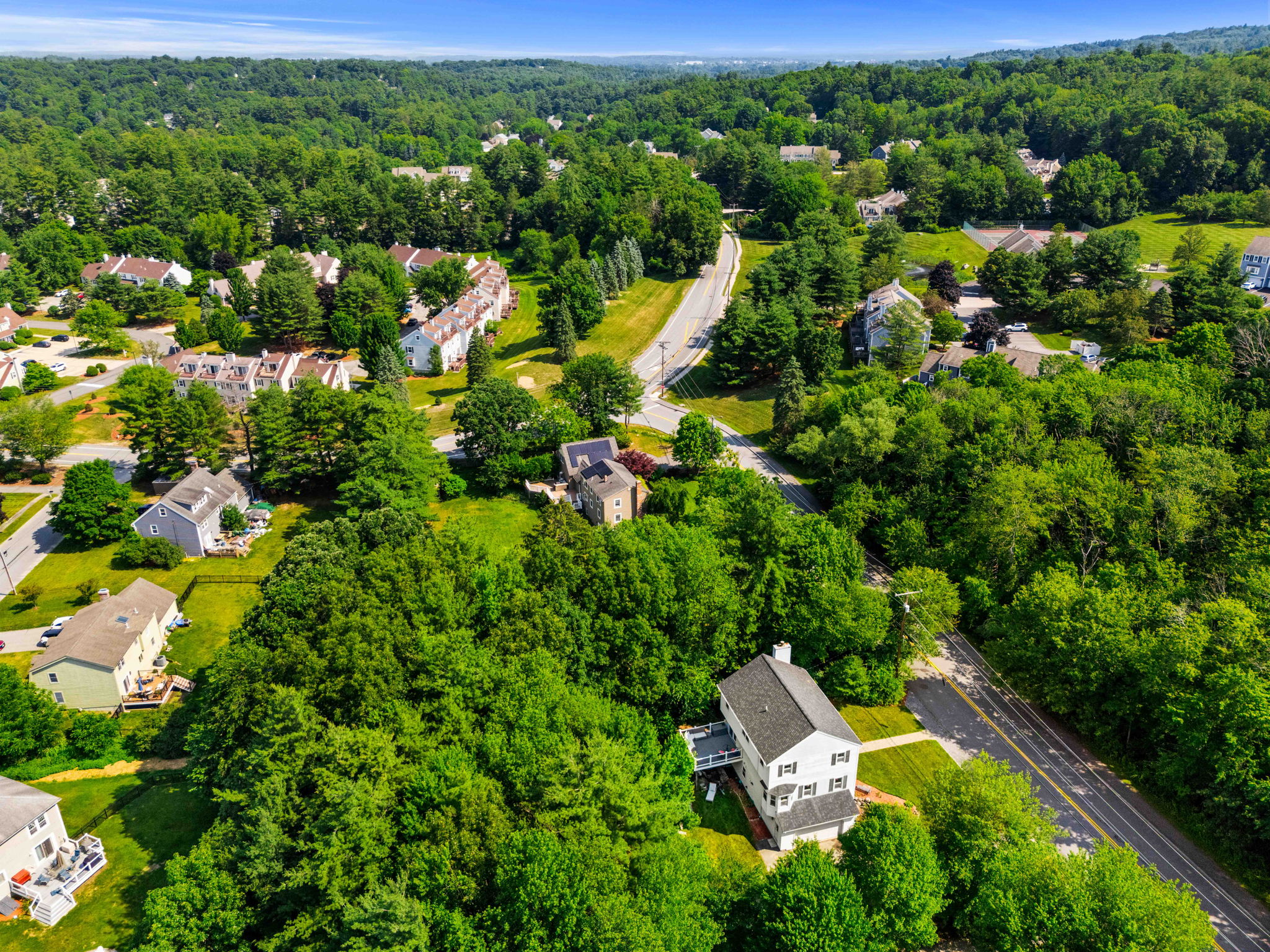 57 Mid. Dunstable Rd, Nashua, NH 03062, USA Photo 6