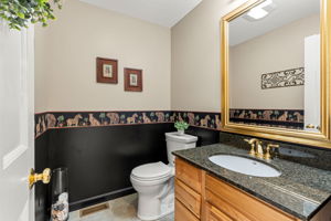 57 Mid. Dunstable Rd, Nashua, NH 03062, USA Photo 40