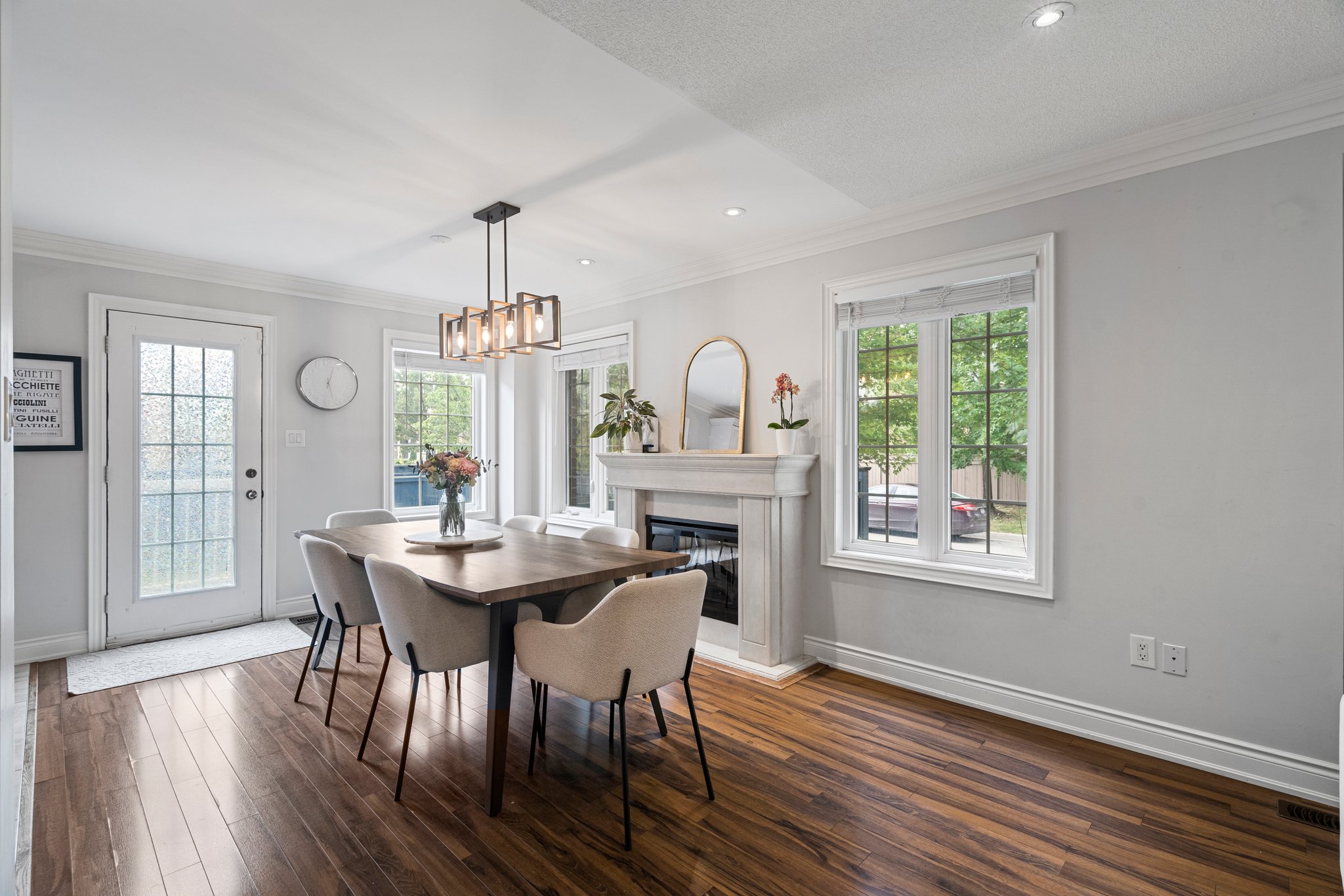 57 Muscadel Rd Vaughan, ON L4H 3H6