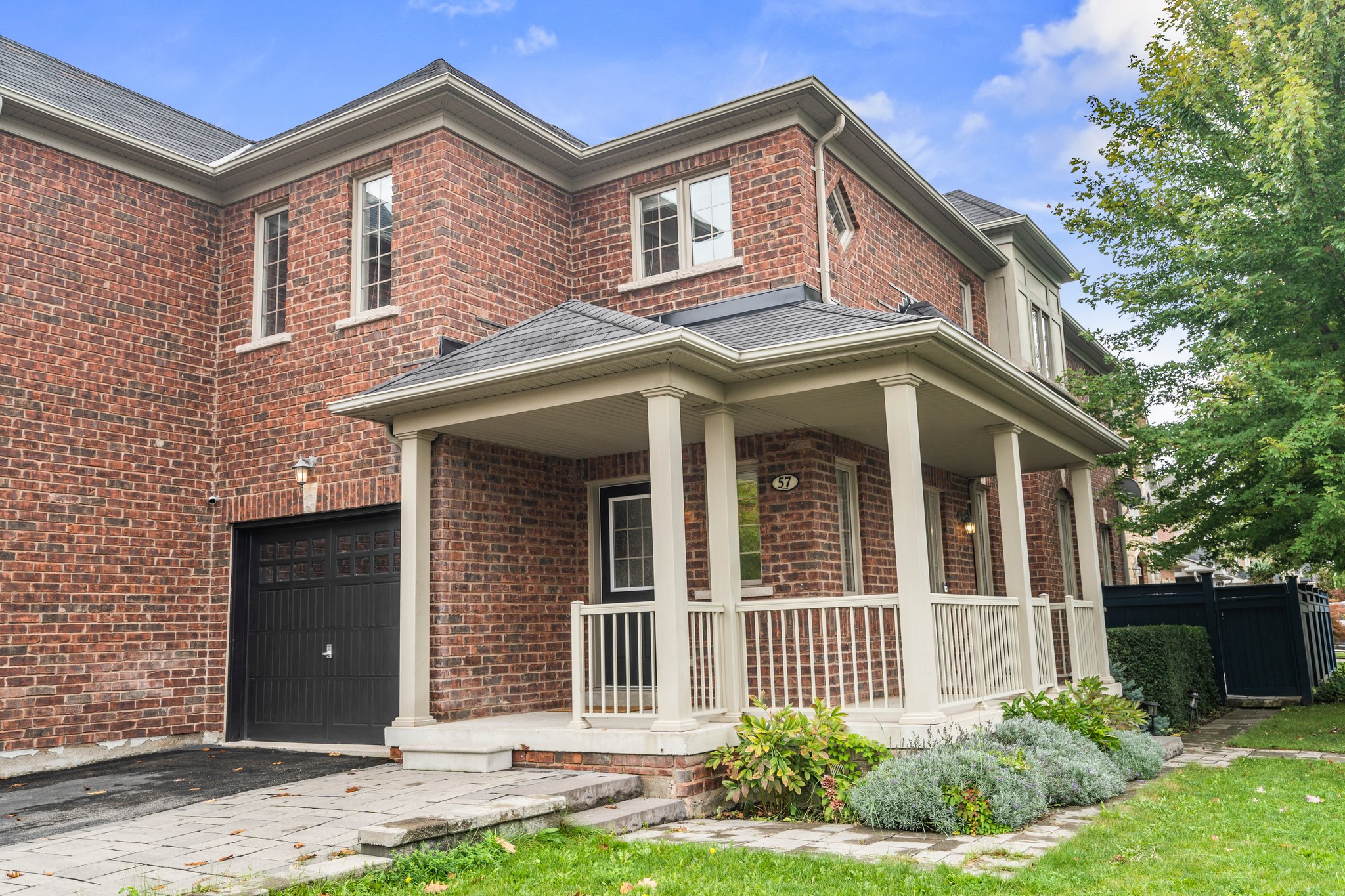 57 Muscadel Rd Vaughan, ON L4H 3H6