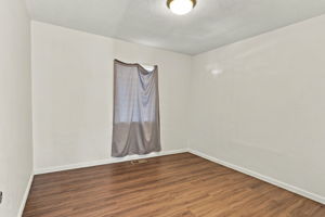 014_F8_57 N 34th St