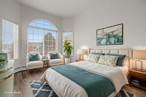 DSC04643 virtually staged.jpeg