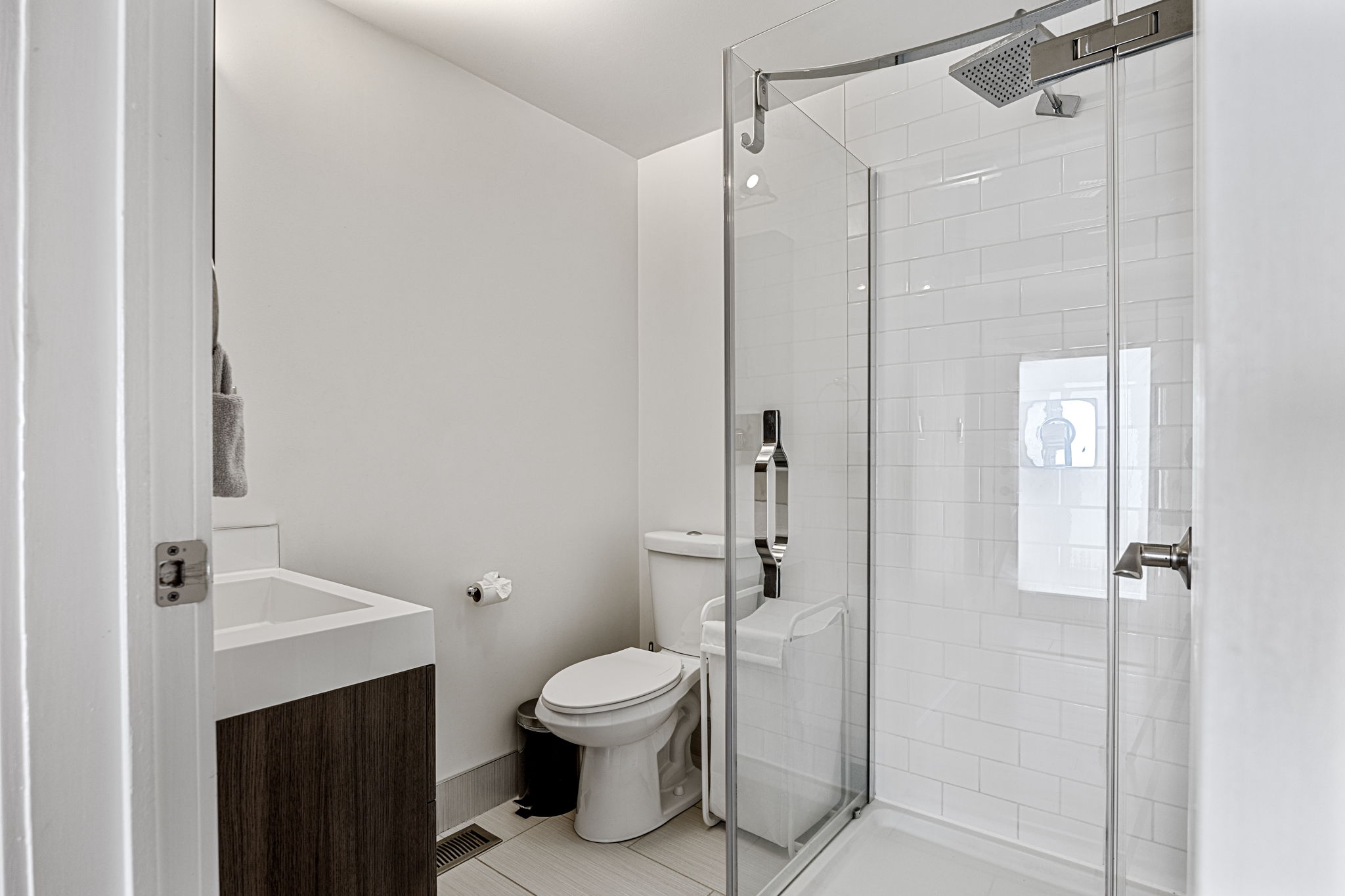 Toronto property showcase — delivered property photograph 10