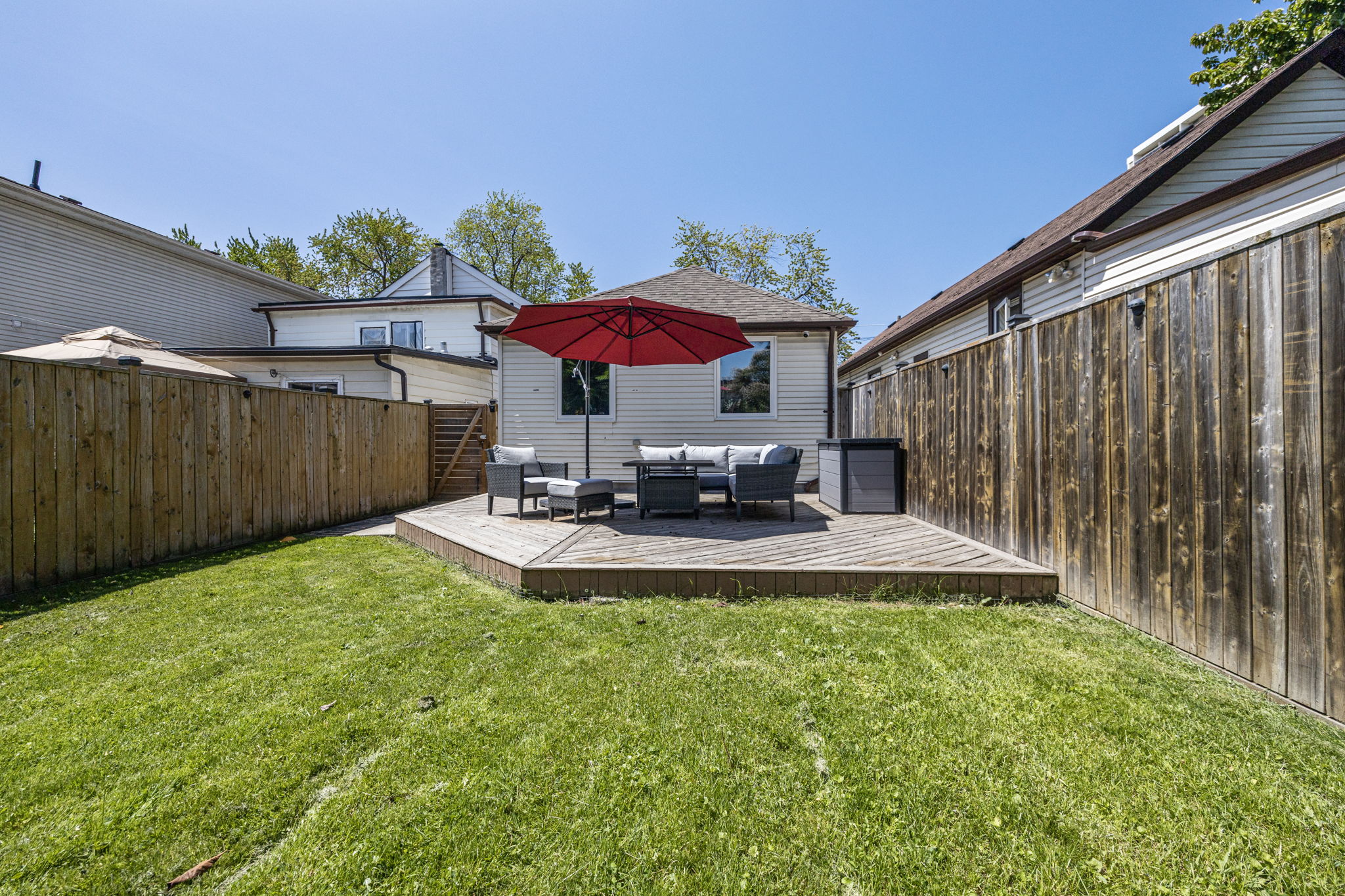 Toronto property showcase — delivered property photograph 34