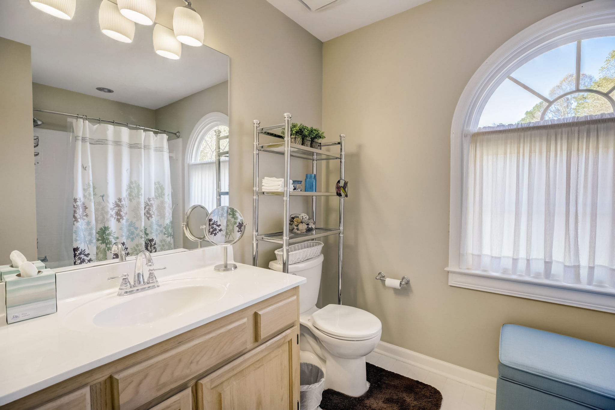 Picketts Ferry Dr-027