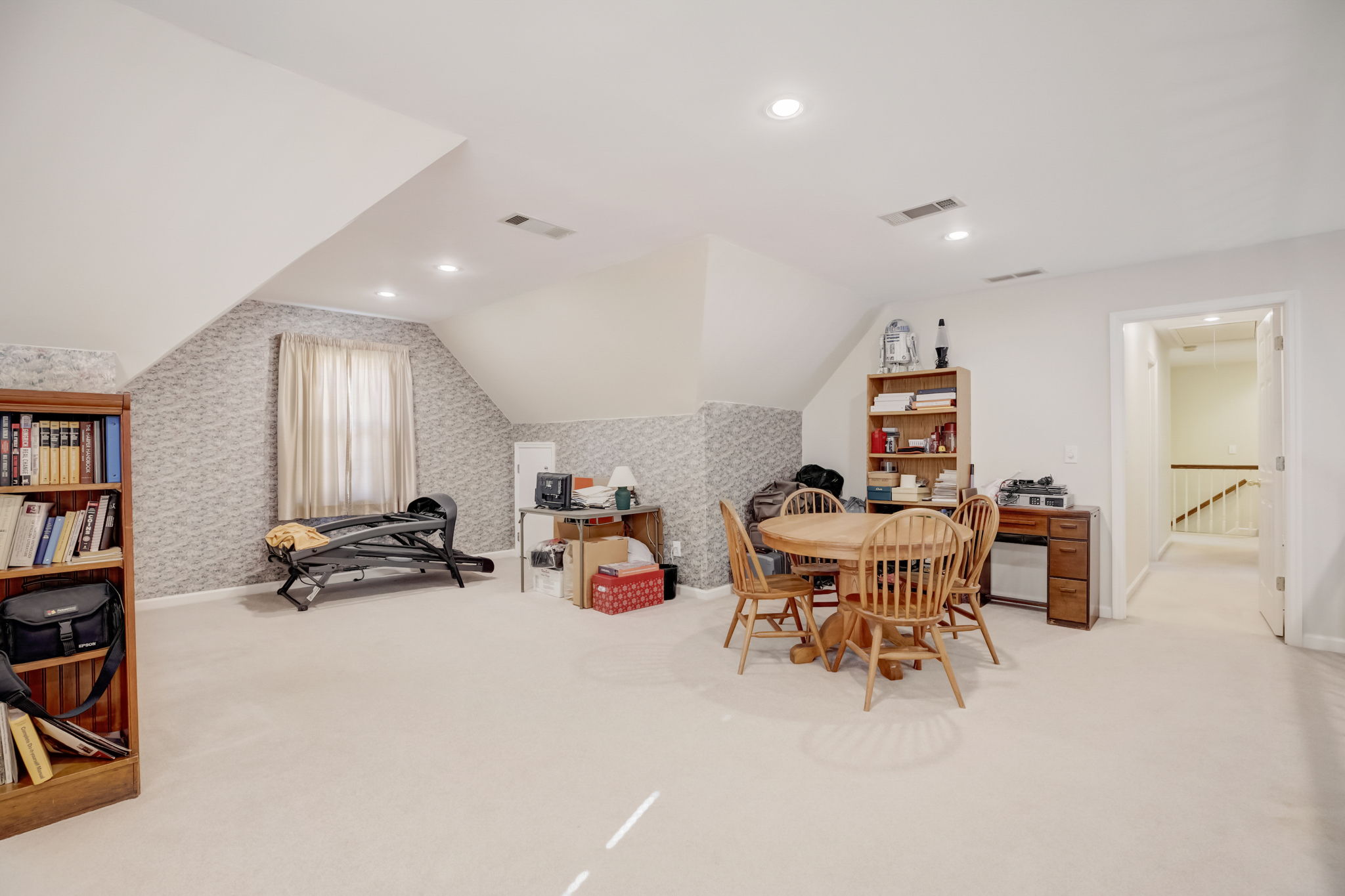 Picketts Ferry Dr-023