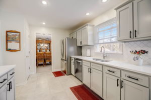 Picketts Ferry Dr-010