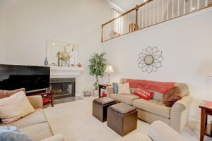 Picketts Ferry Dr-015