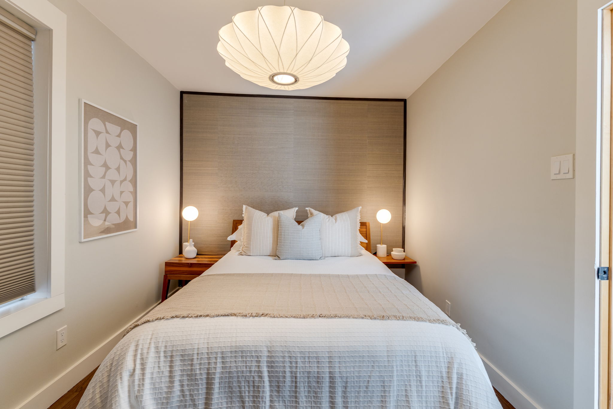 Toronto property showcase — delivered property photograph 30