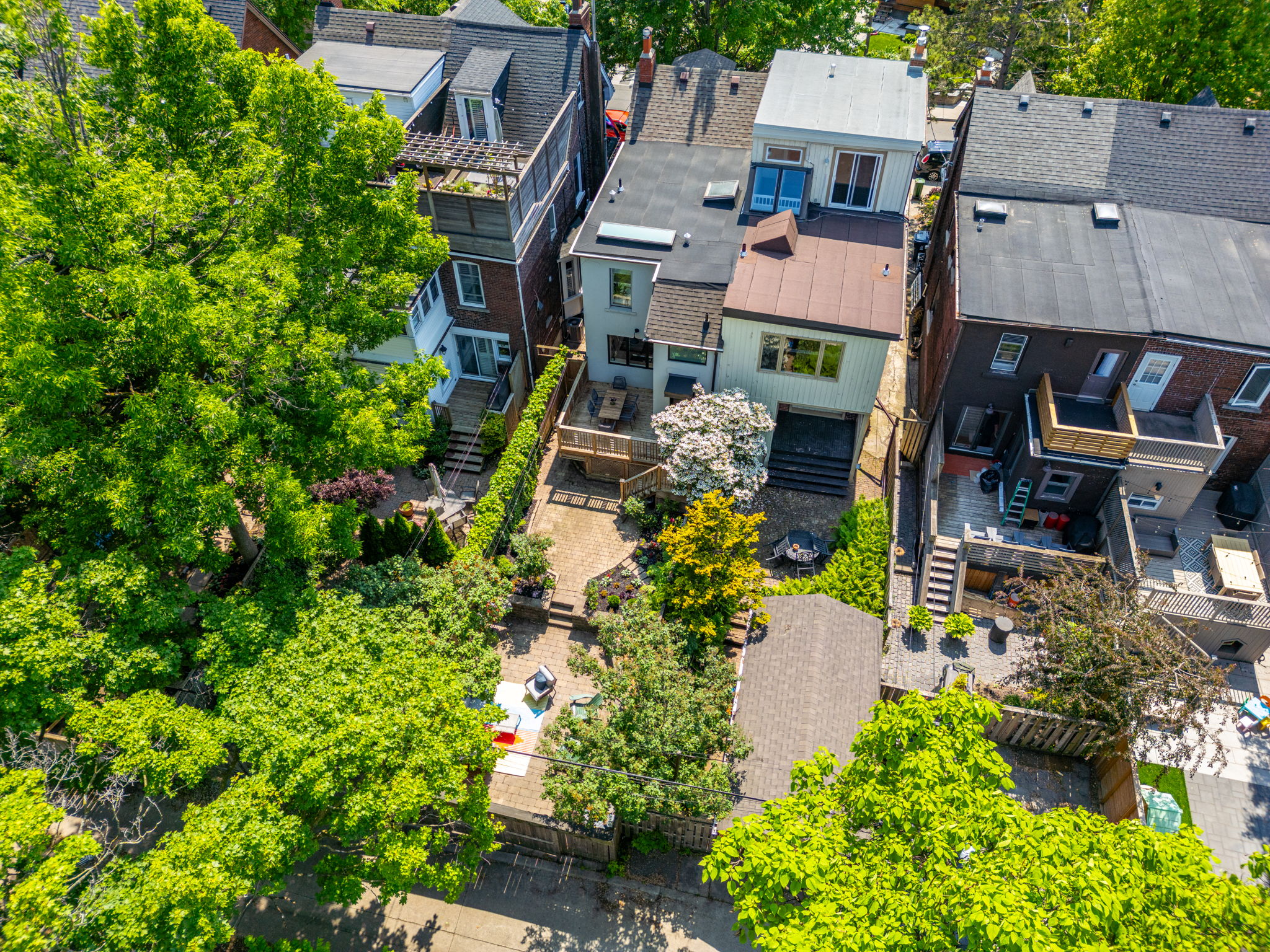 Toronto property showcase — delivered property photograph 95