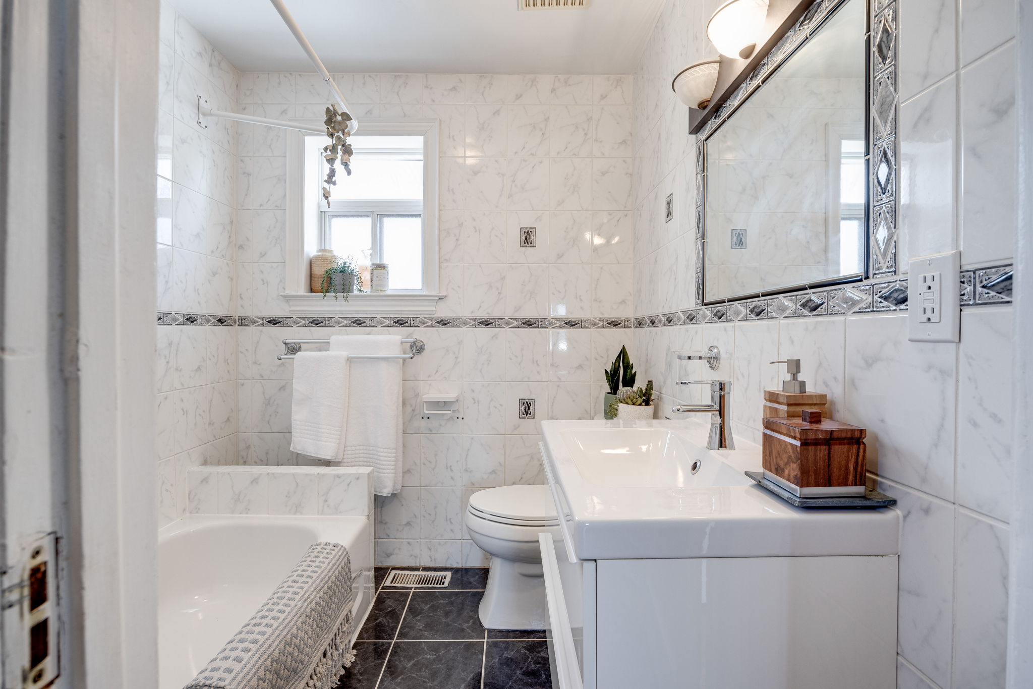 Toronto property showcase — delivered property photograph 23