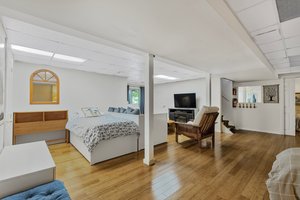  Photo 31