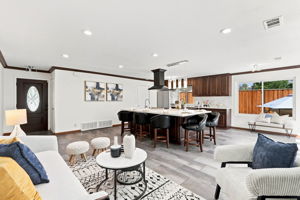 005_F8_570 Biscayne Ct