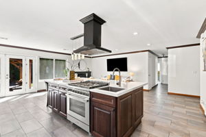 009_F8_570 Biscayne Ct