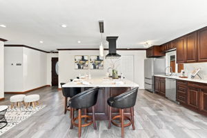 012_F8_570 Biscayne Ct