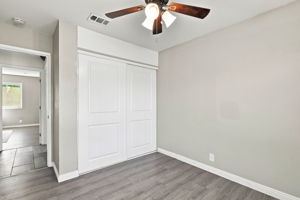 019_F8_570 Biscayne Ct