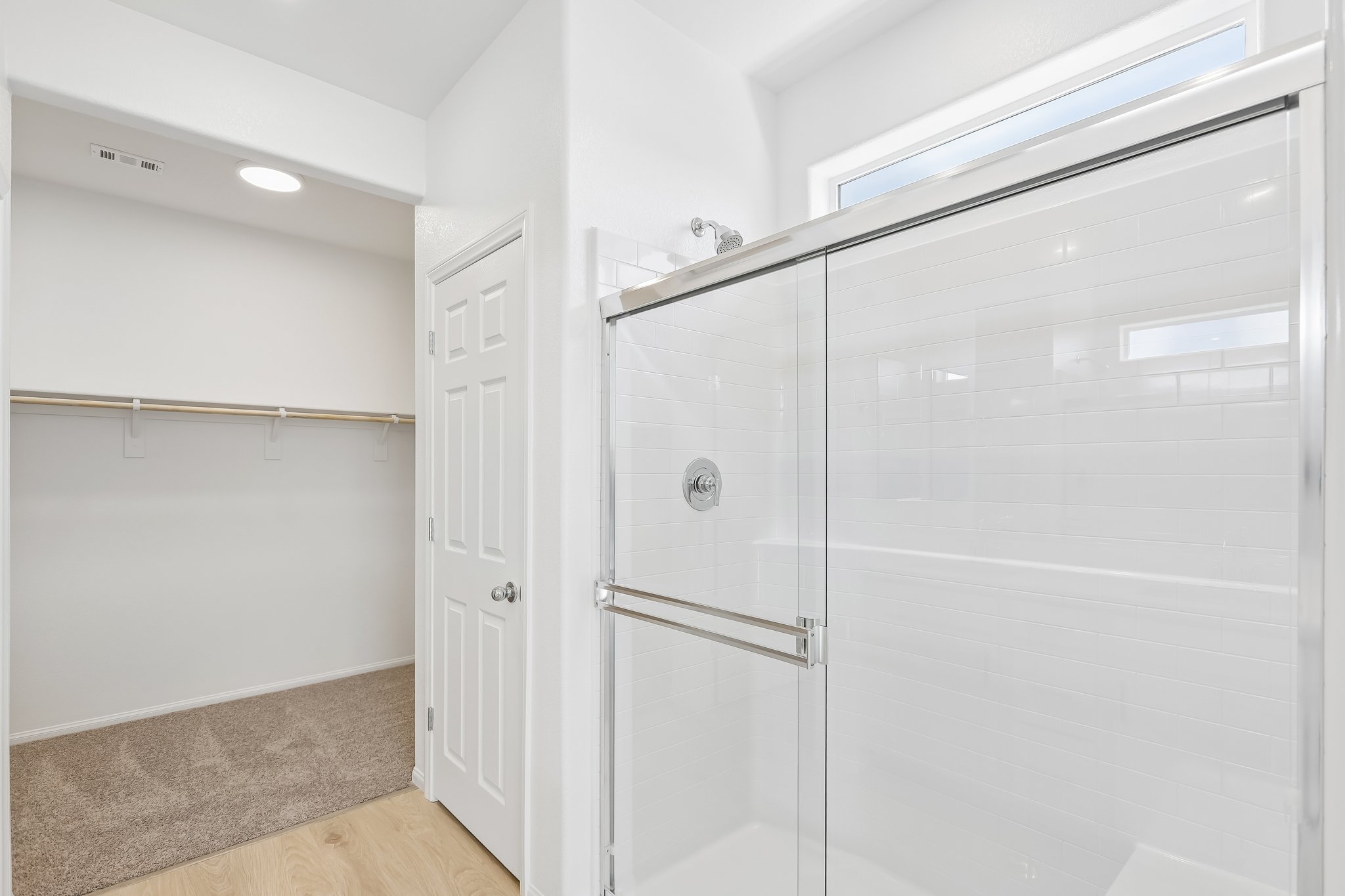 570 Hamilton Dr-S2710-029.jpg