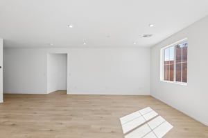 570 Hamilton Dr-S2710-004.jpg