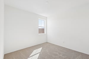 570 Hamilton Dr-S2710-019.jpg