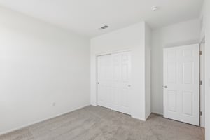 570 Hamilton Dr-S2710-021.jpg