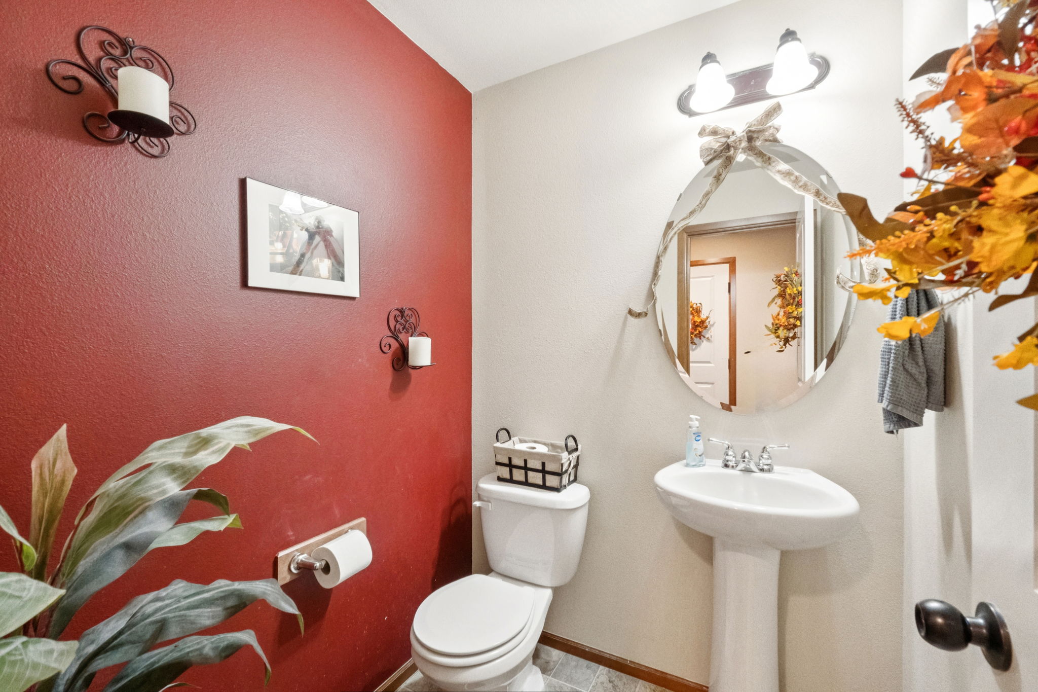 148th Pl NE-L0711-016