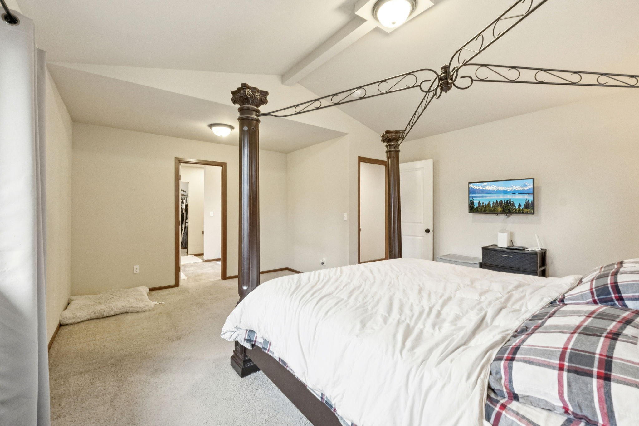 148th Pl NE-L0711-020