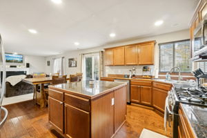 148th Pl NE-L0711-014