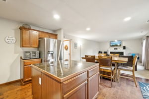 148th Pl NE-L0711-015