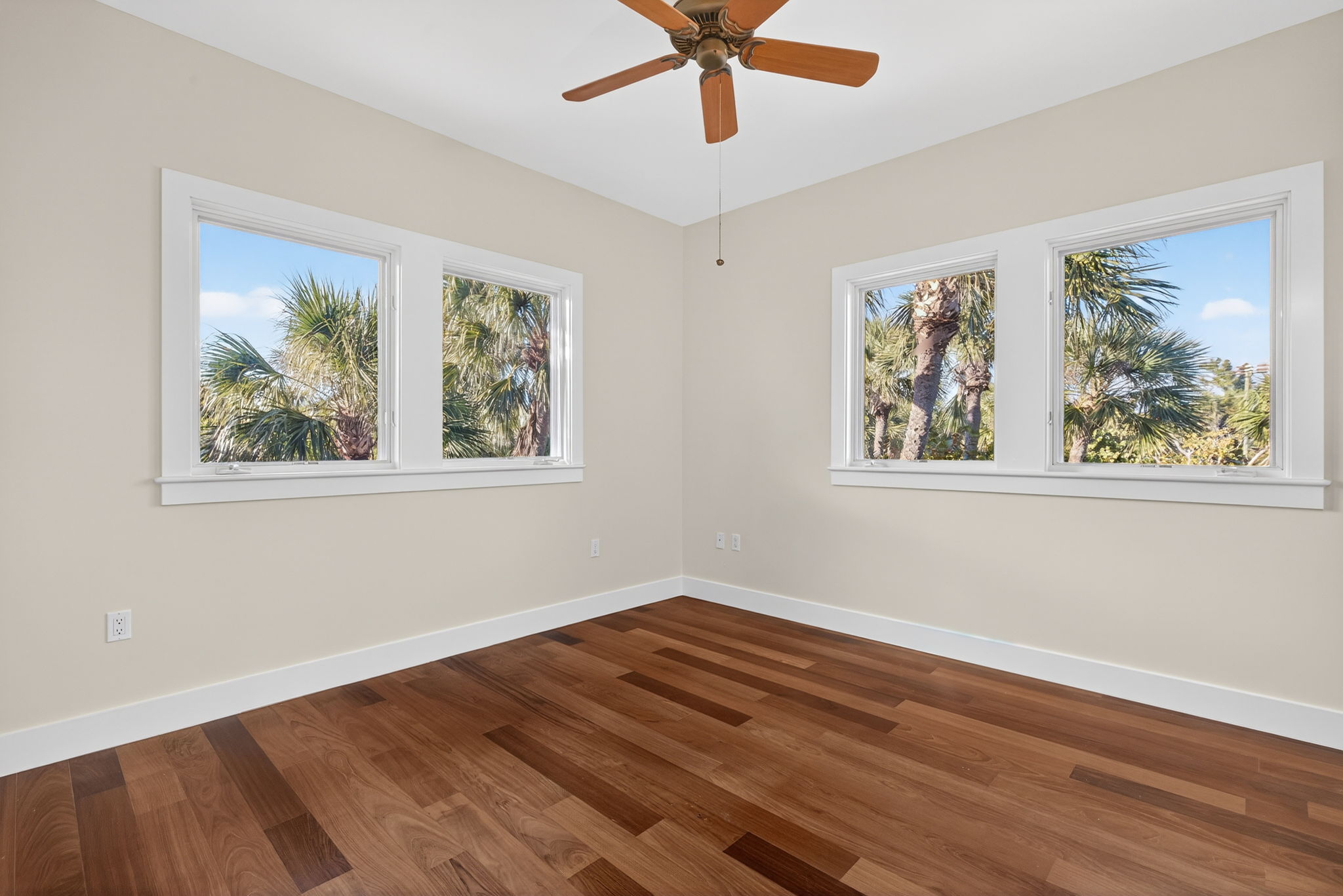 DUPLICATE AND VIRTUAL STAGING