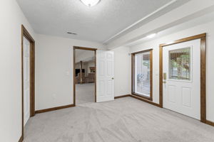  Photo 37