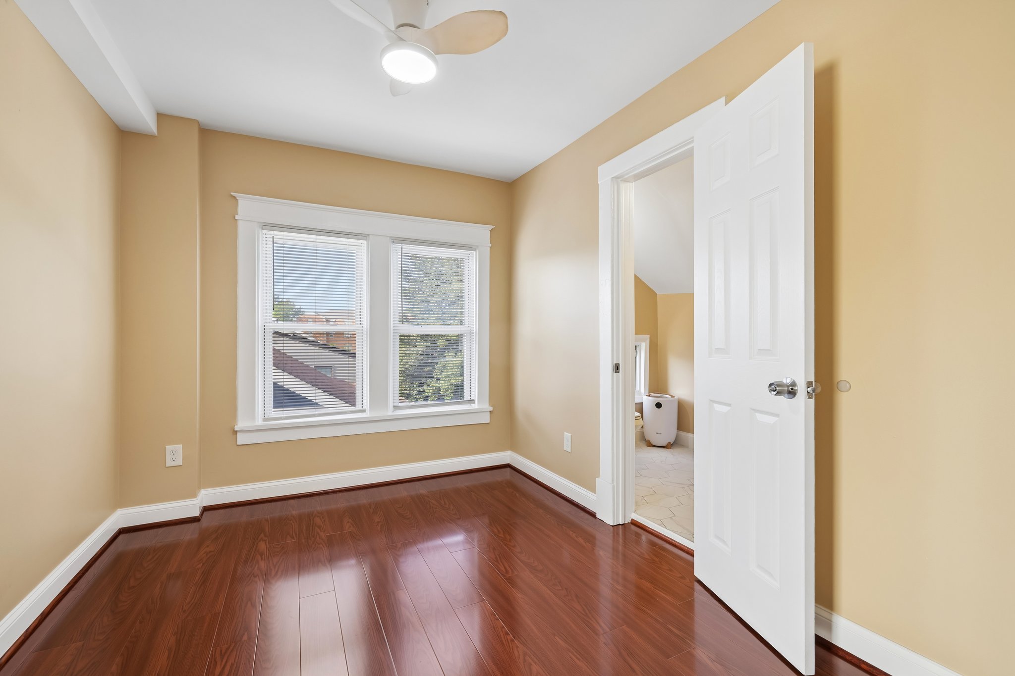 Ager Rd-S2509-036.jpg