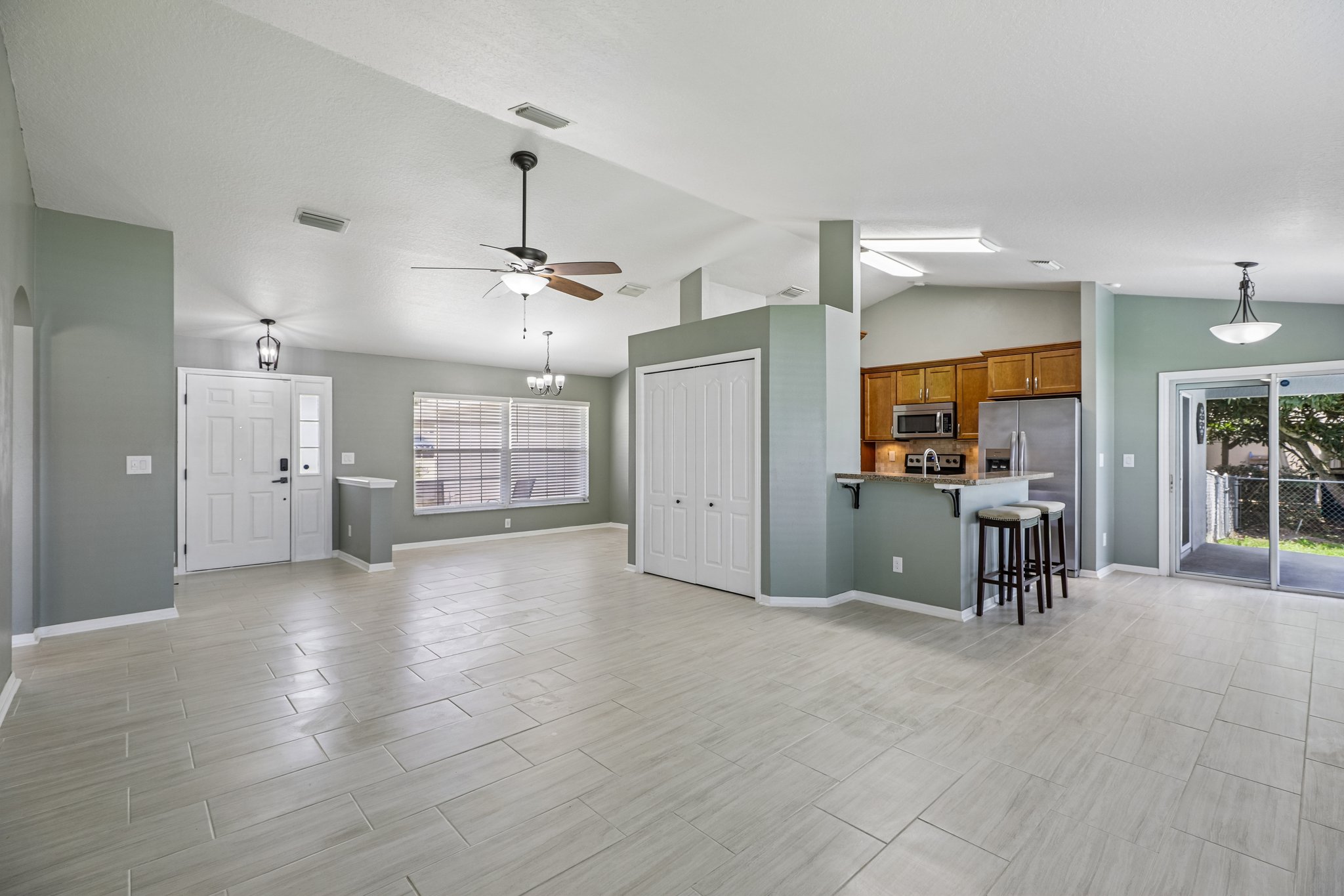 SW 89th Pl-S1208-013.jpg